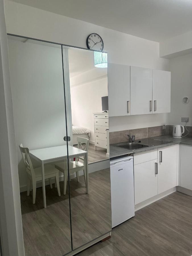 High Barnet Studio Flat エクステリア 写真