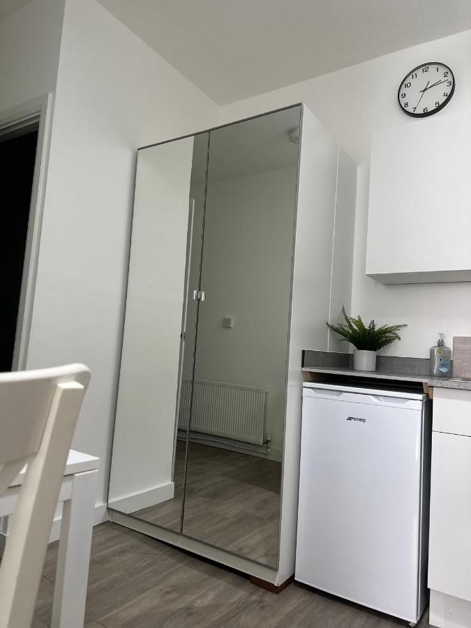 High Barnet Studio Flat エクステリア 写真